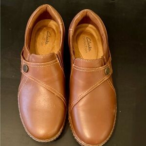 Clarks Collection Caroline Pearl Women's Brown Leather Slip-On Loafer NWT Size 9